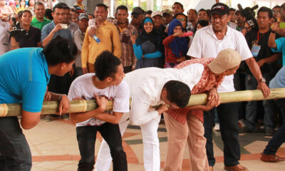 Bambu Gila, Permainan Tradisional Masyarakat Ambon : Kesenian