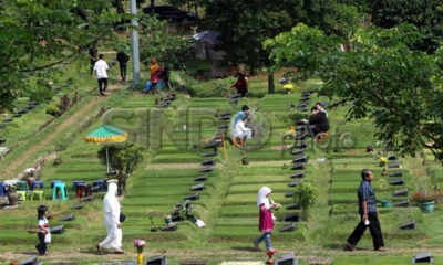 Inilah Adab Ziarah Kubur Menurut Imam Al Ghazali