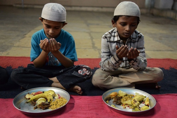 Mengajak Anak Berlatih dan Belajar Puasa