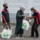 Parcel Ramadhan, Senyumkan Portir Stasiun