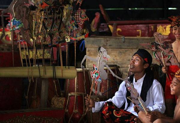 Adat Istiadat Bisa Jadi Pertimbangan Hukum