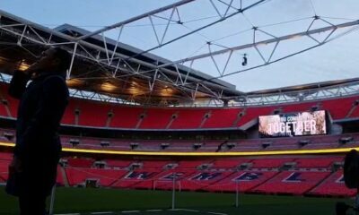 Adzan untuk Pertama Kalinya Dikumandangkan di Sisi Lapangan Stadion Wembley London