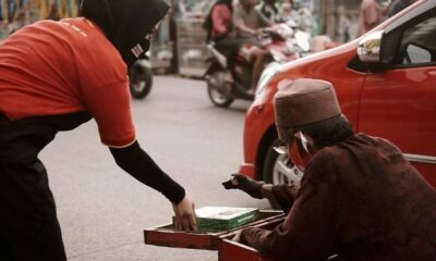 Bagikan 55.555 Paket Nutrisi Buka Puasa, Alfamart dan Bebelac Pecahkan Rekor Muri