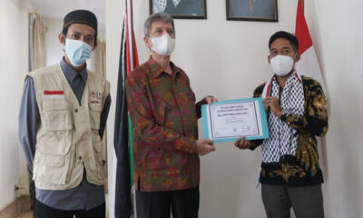 Dubes Palestina Terima Bantuan dari Masyarakat Indonesia untuk Gaza