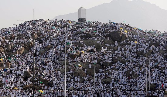 Khotbah Arafah Disiarkan dan Diterjemahkan dalam 10 Bahasa, Termasuk Indonesia