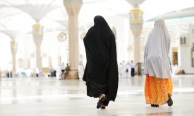 Syarat Umroh Bagi Perempuan Serta Wajib Tidaknya Mahram yang Mendampingi