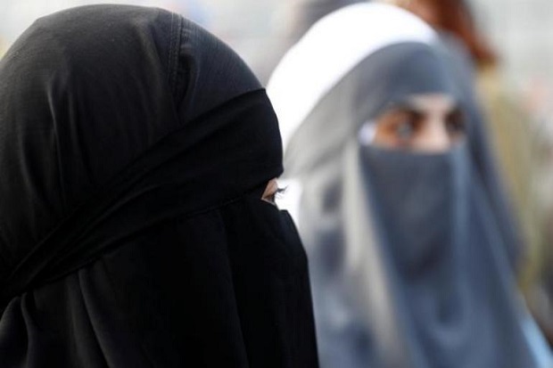 Muslimah Ingin Bercadar? Lakukanlah dengan Ilmu