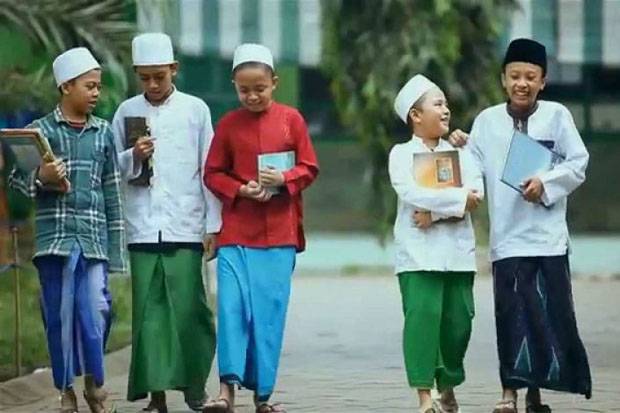 Santri Indonesia Harus Kuat dan Semangat Menuntut Ilmu