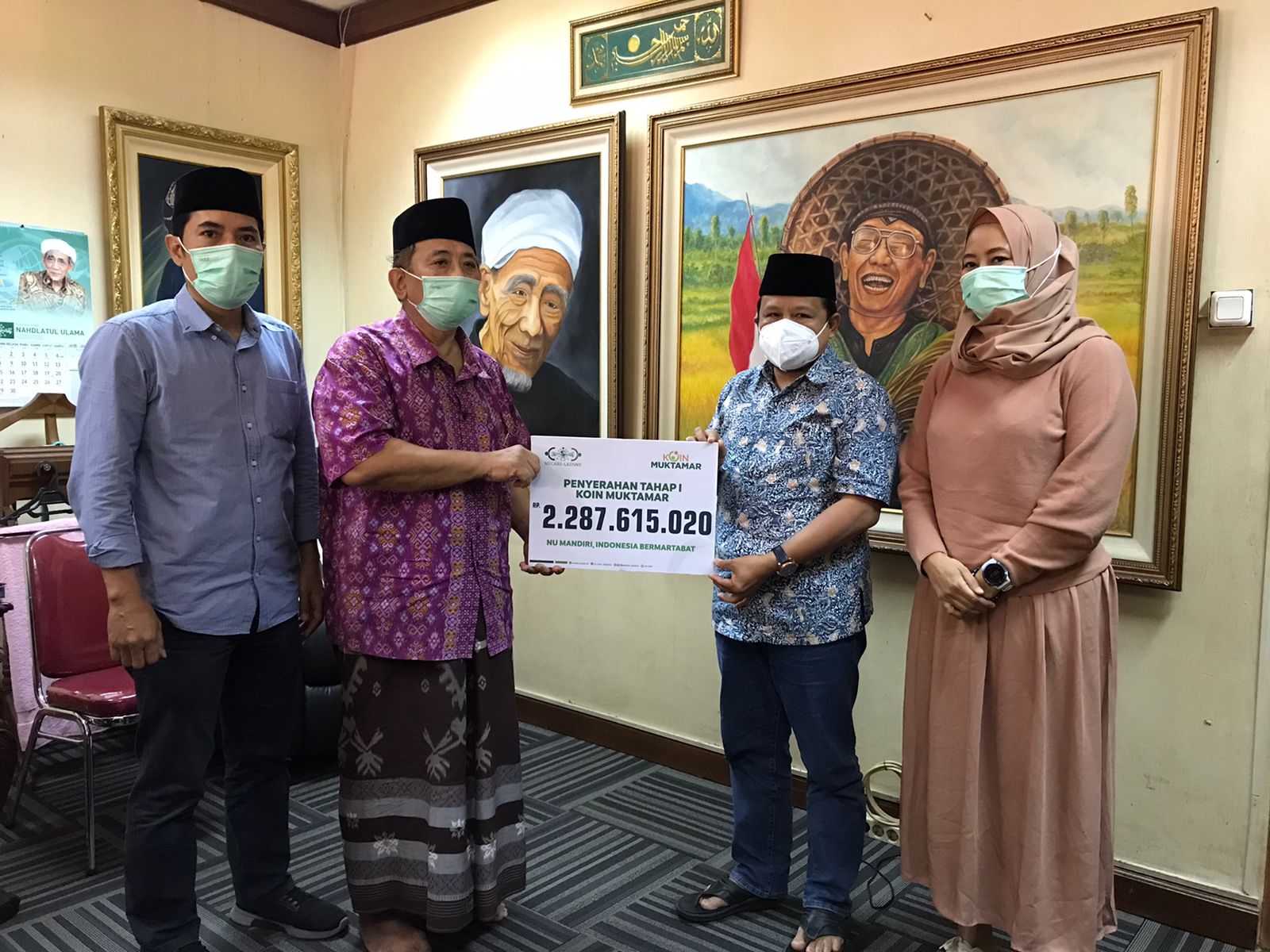 NU Care Serahkan Rp 2,2 Miliar Dana Koin Muktamar ke PBNU