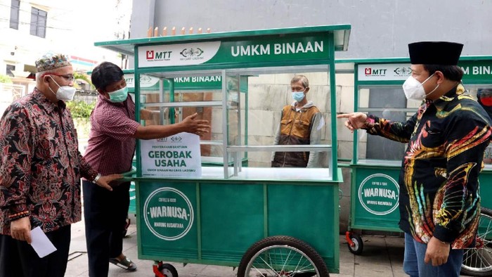 Kolaborasi Kebaikan NU Care-LAZISNU dan Majelis Telkomsel Taqwa Salurkan Bantuan untuk Pelaku UMKM