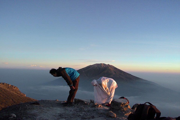 Tata Cara Tayamum Ketika Mendaki Gunung