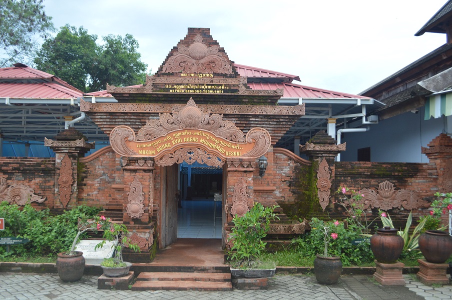 Kiai Agung Muhammad Besari, Kiai Sakti Mandraguna