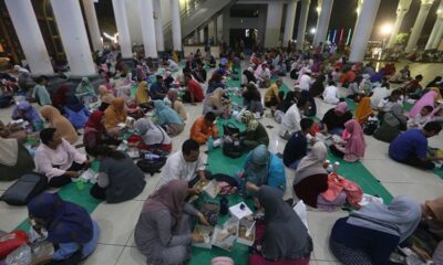 Ramadhan, Masyarakat Diperbolehkan Buka Puasa Bersama dan Itikaf