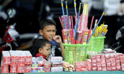 Petaka Petasan dan Keceriaan Anak