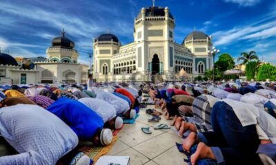 Hukum Sholat Idul Fitri Menurut 4 Mazhab