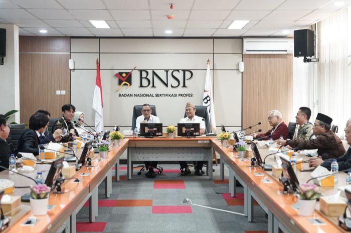 Pengakuan Kompetensi: 60 orang Perwakilan LHLN Terima Sertifikat Halal dari BNSP dan LSP PPHI